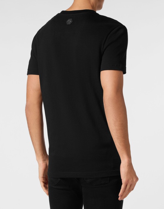 футболка  из америки вид сбоку