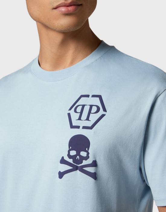 футболка  из проверенных материалов спереди