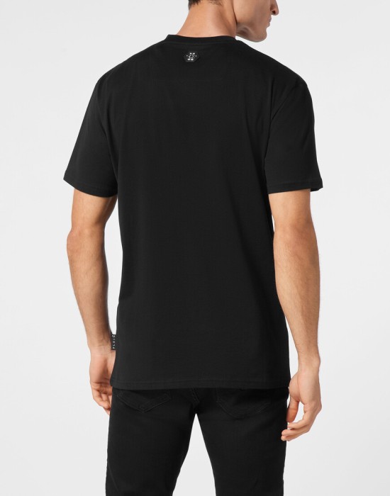 футболка  из америки вид сбоку