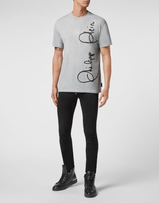 Товар серого цвета с внутренней стороны