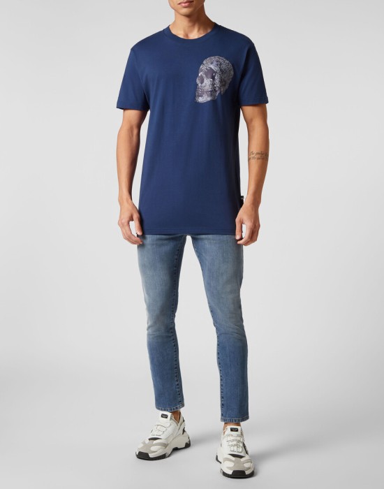 Товар синего цвета с внутренней стороны