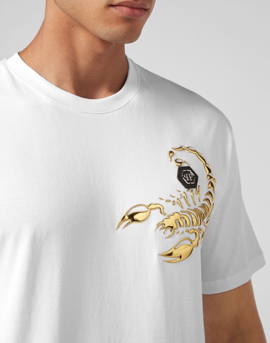 футболка  из проверенных материалов спереди