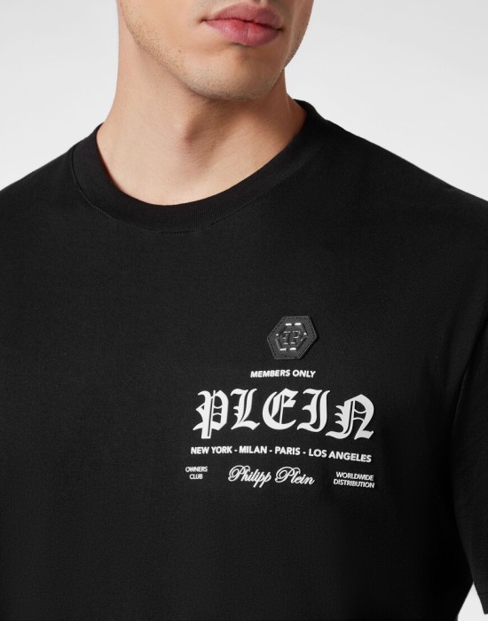 футболка  из проверенных материалов спереди