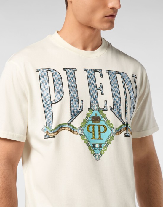 футболка  из проверенных материалов спереди