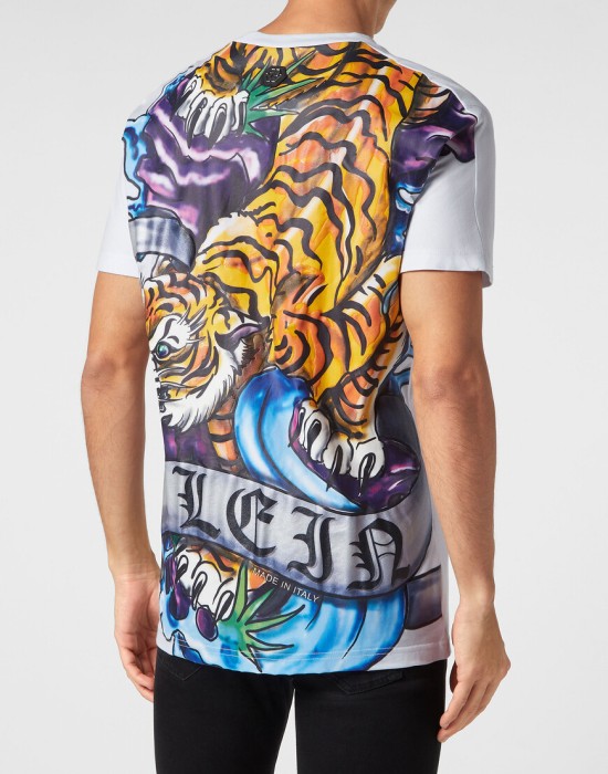 футболка  из америки вид сбоку