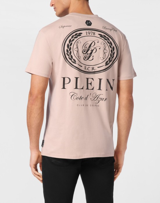 футболка  из америки вид сбоку