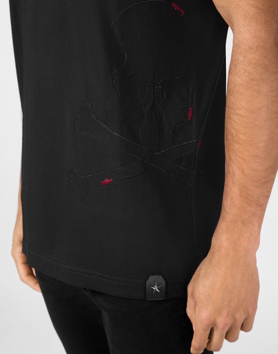 футболка  из проверенных материалов спереди