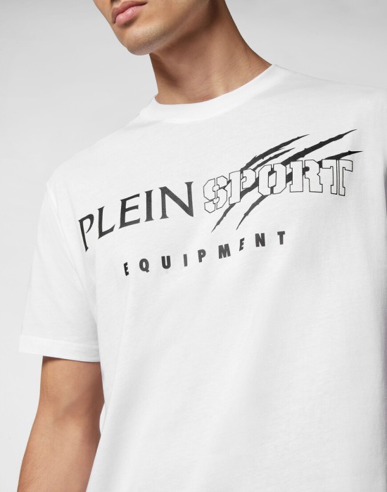 футболка  из проверенных материалов спереди