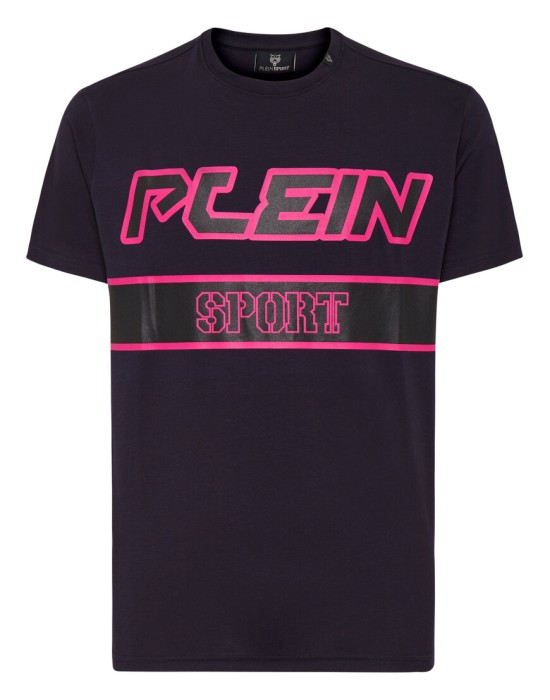 футболка  по цене 12000 руб вид справа