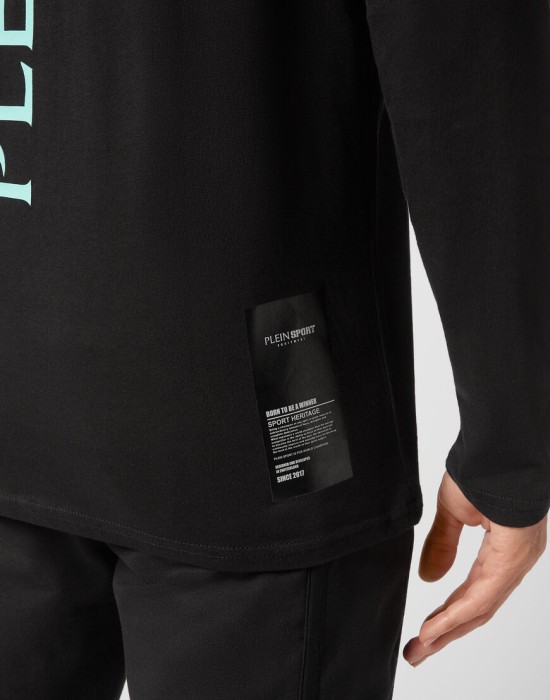 футболка  из проверенных материалов спереди