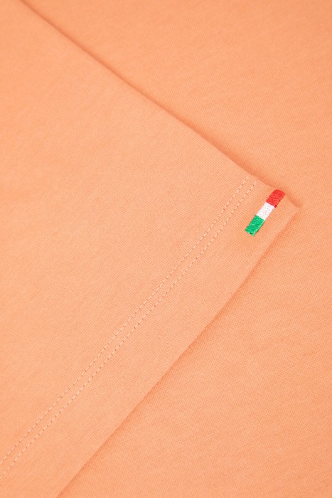 футболка  для взрослого возраста с изнаночной стороны