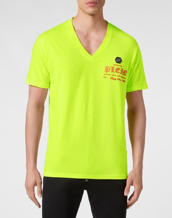 футболка  от бренда philipp plein вид слева