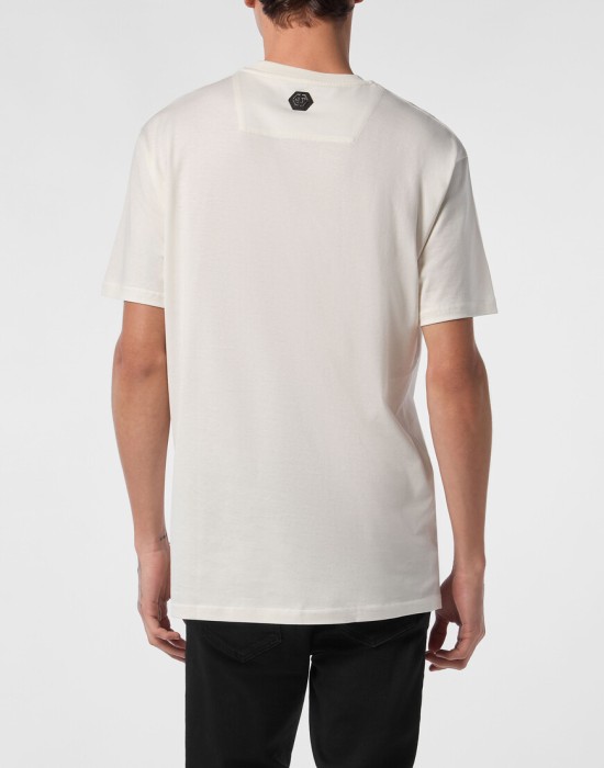 футболка  из америки вид сбоку