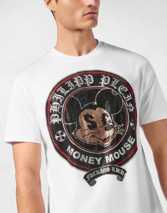 футболка  из америки вид сбоку