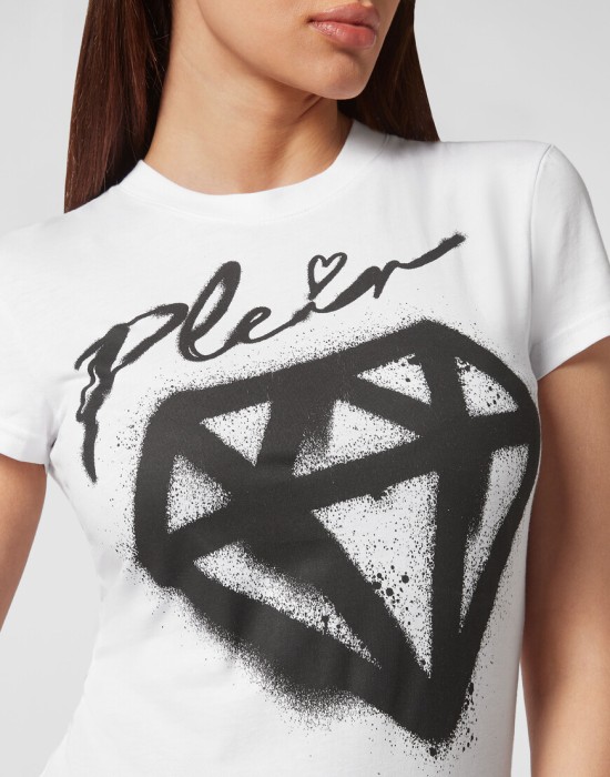 футболка  из америки вид сбоку