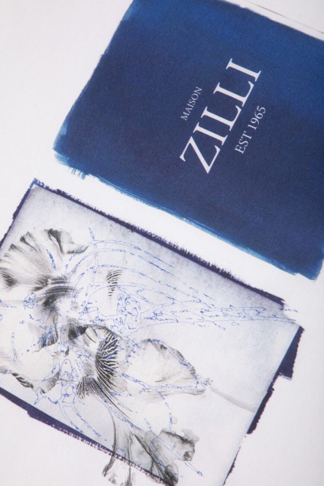 футболка  универсального стиля с лицевой стороны