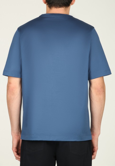 Товар синего цвета с внутренней стороны