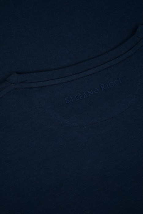 футболка  для взрослого возраста с изнаночной стороны