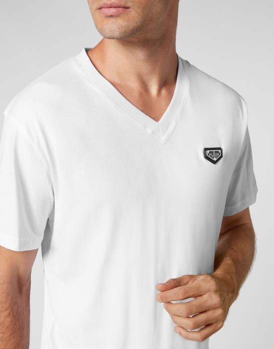 футболка  из америки вид сбоку