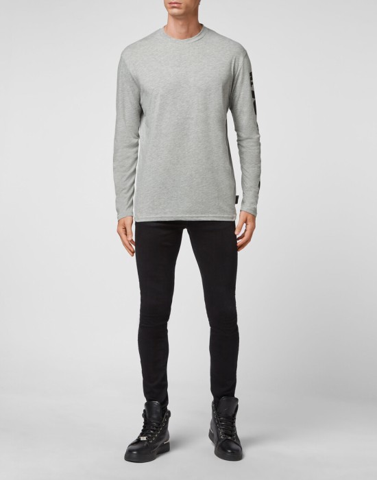 футболка  по цене 27522 руб вид справа