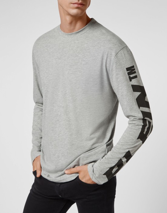 футболка  из америки вид сбоку