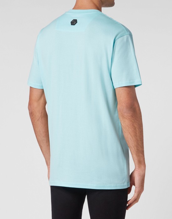 футболка  из америки вид сбоку