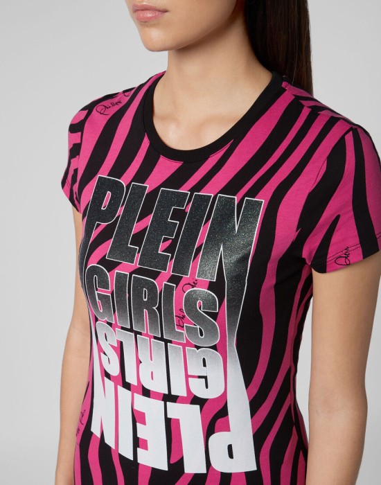 футболка  по цене 24237 руб вид справа