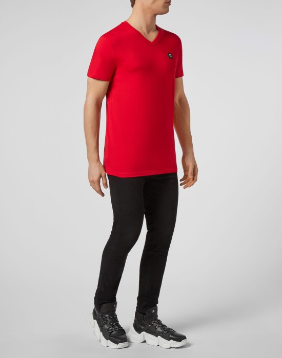 футболка  по цене 36696 руб вид справа