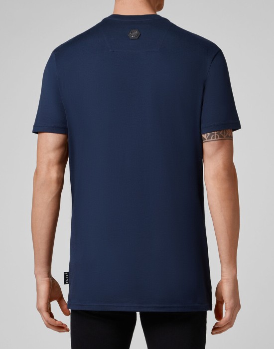 футболка  из америки вид сбоку