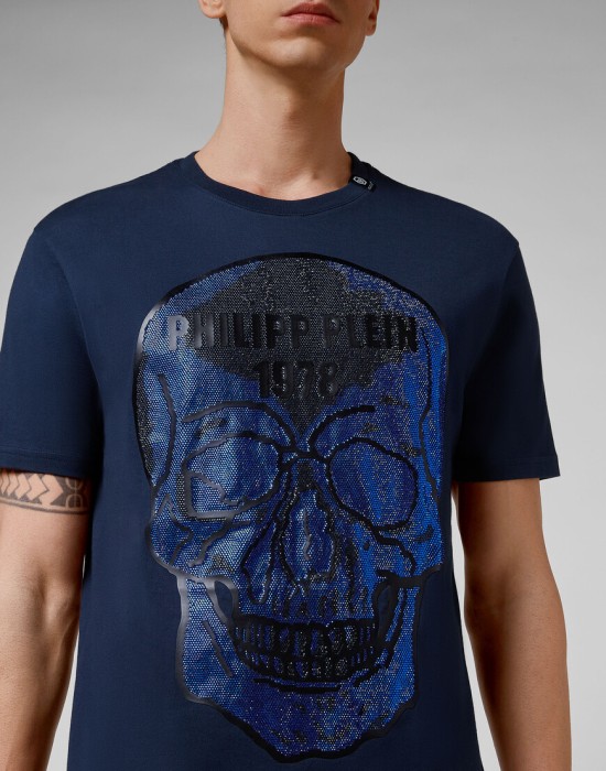 футболка  из проверенных материалов спереди