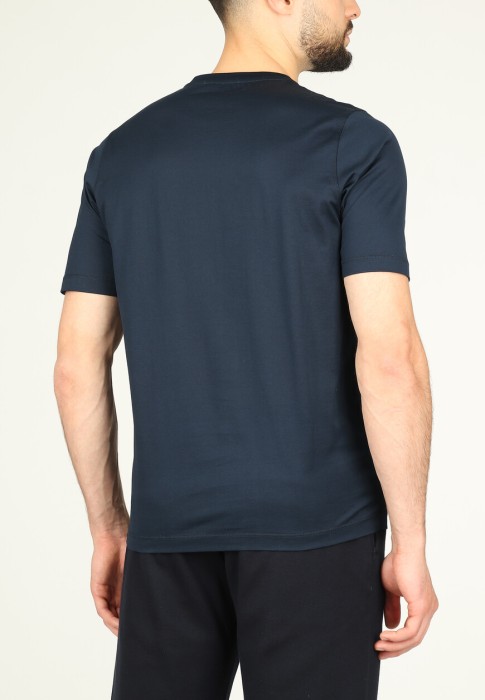 футболка  из италии вид сбоку