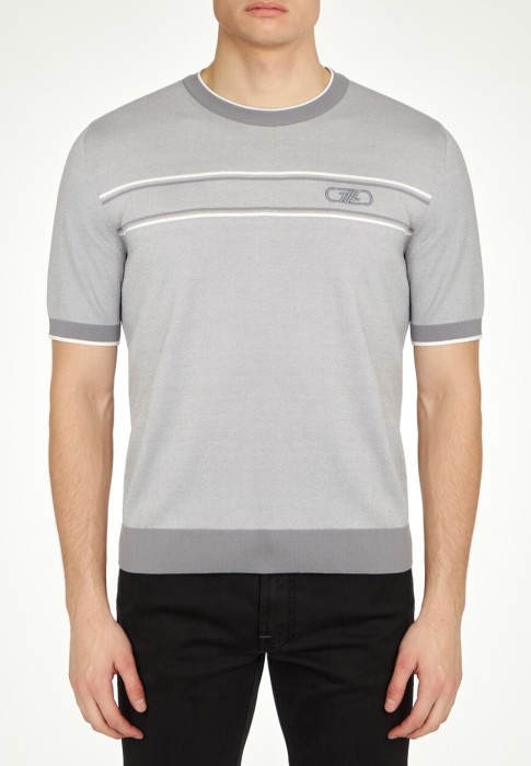 Товар серого цвета с внутренней стороны