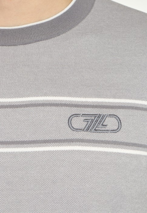 футболка  из проверенных материалов спереди