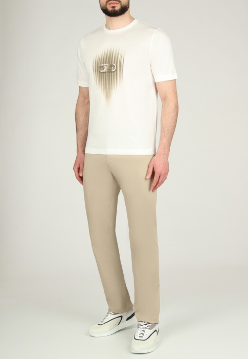 футболка  по цене 44965 руб вид справа