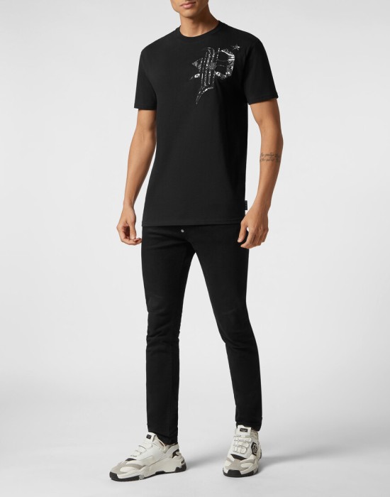 футболка  по цене 28683 руб вид справа