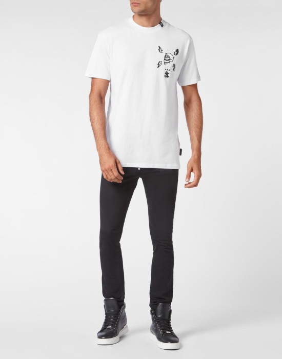 Товар белого цвета с внутренней стороны