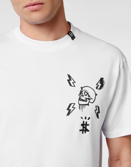 футболка  из проверенных материалов спереди