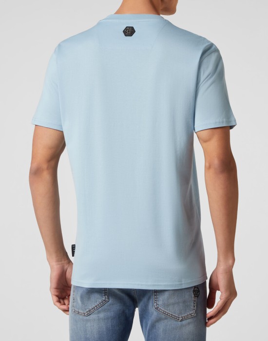 футболка  из америки вид сбоку