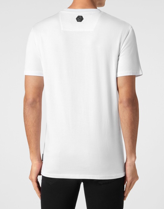 футболка  из америки вид сбоку