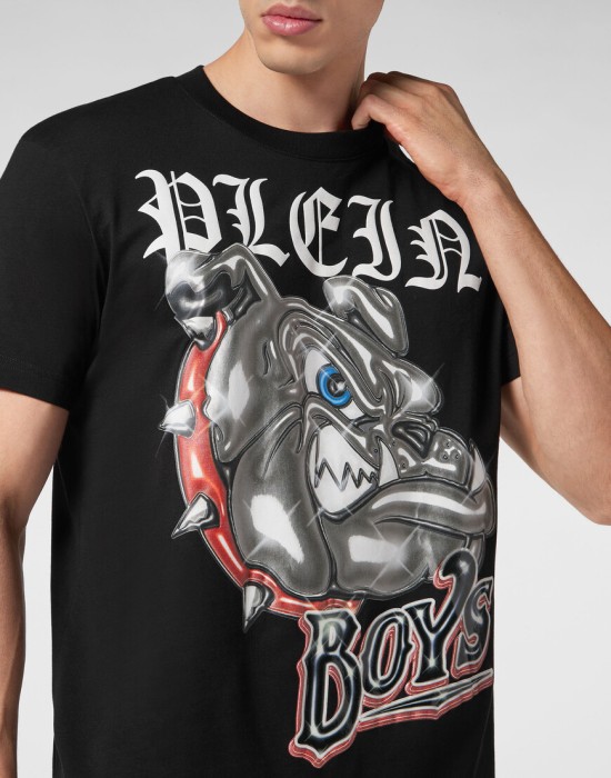 футболка  из проверенных материалов спереди