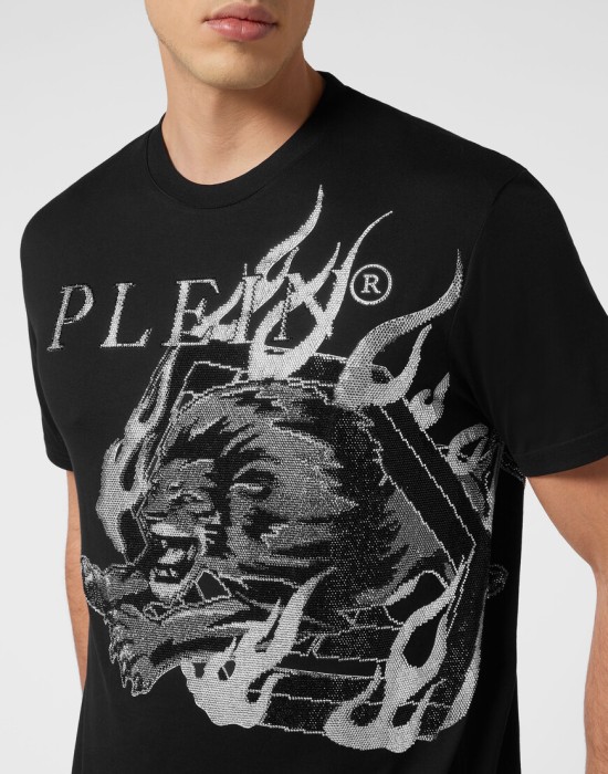 футболка  из проверенных материалов спереди