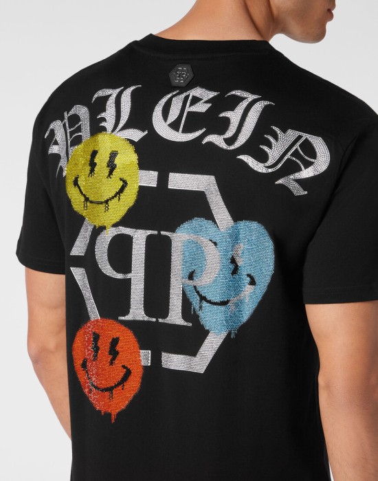 футболка  из проверенных материалов спереди