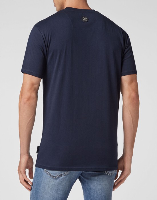 футболка  из америки вид сбоку