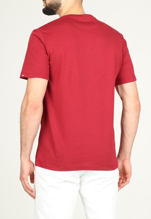 футболка  из англии вид сбоку