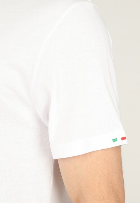 футболка  из проверенных материалов спереди