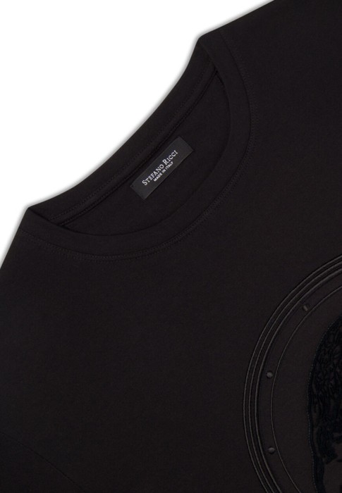 футболка  из проверенных материалов спереди