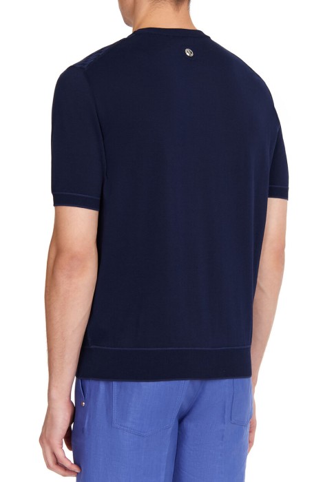 футболка  из англии вид сбоку