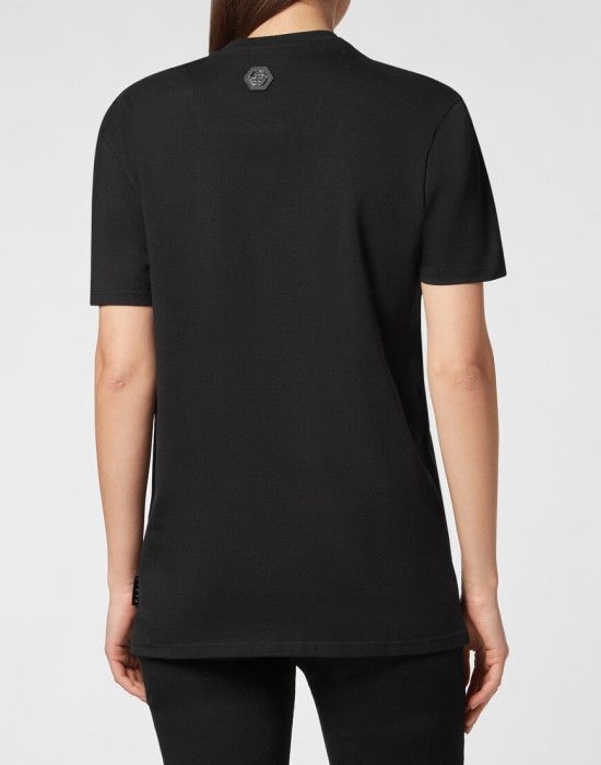 футболка  из америки вид сбоку