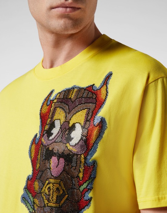 футболка  из проверенных материалов спереди