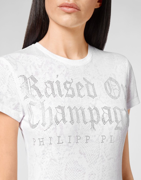 футболка  из проверенных материалов спереди